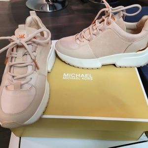 MK Michael Kors Cosmo trainer in soft pink suede leather
